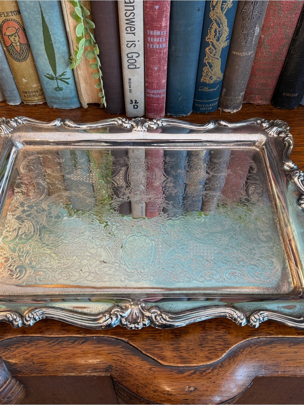Oneida Rectangular Silver Ornate Serving Tray - Picture 12 of 16